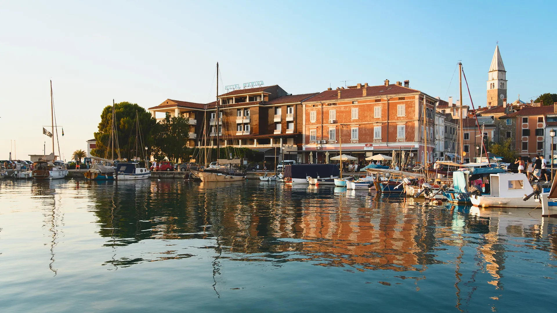 Zapiranje hotela in restavracije