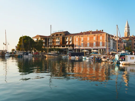 Zapiranje hotela in restavracije